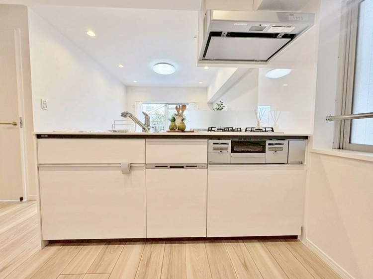 キッチン 洗練されたスタイリッシュなデザイン性と使いやすさを備えた仕様。