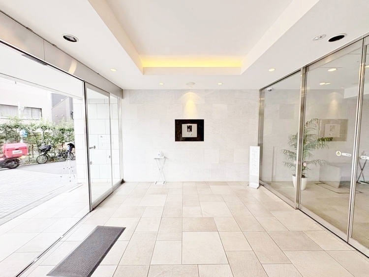 エントランス エントランスは、毎日の行き帰りで使う大事な空間です。