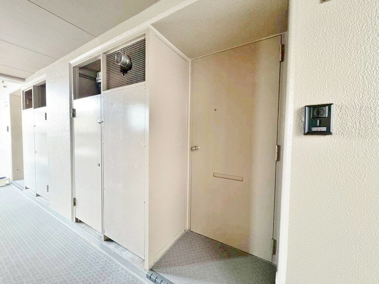 玄関 玄関を開ければ、そこは安らぎのご自宅。