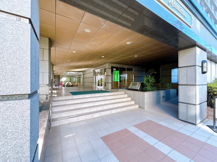 エントランス 外と内をつなぐエントランスは、まさに顔となる場所。