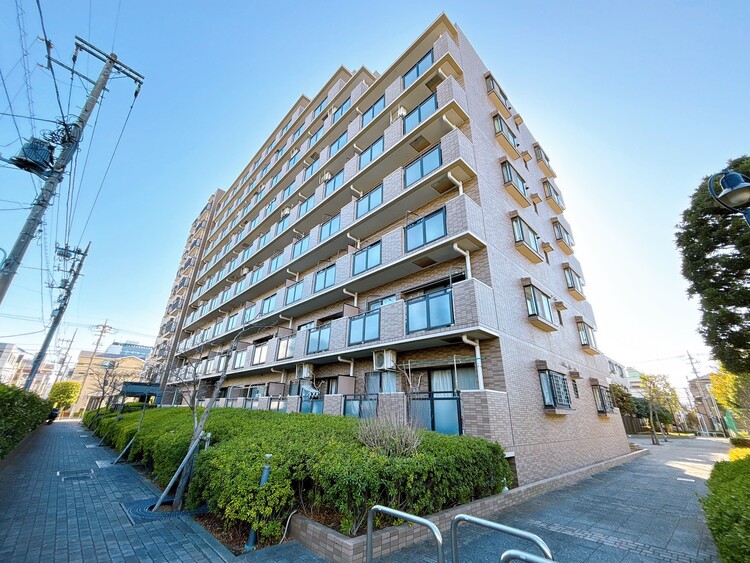 外観 ライフプランニングからローンまで、一貫してご説明させていただきます。お気軽にお問い合わせくださいませ。