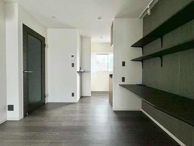 居間 飾り過ぎないシンプルな内装と偏り過ぎないデザインで統一しました。