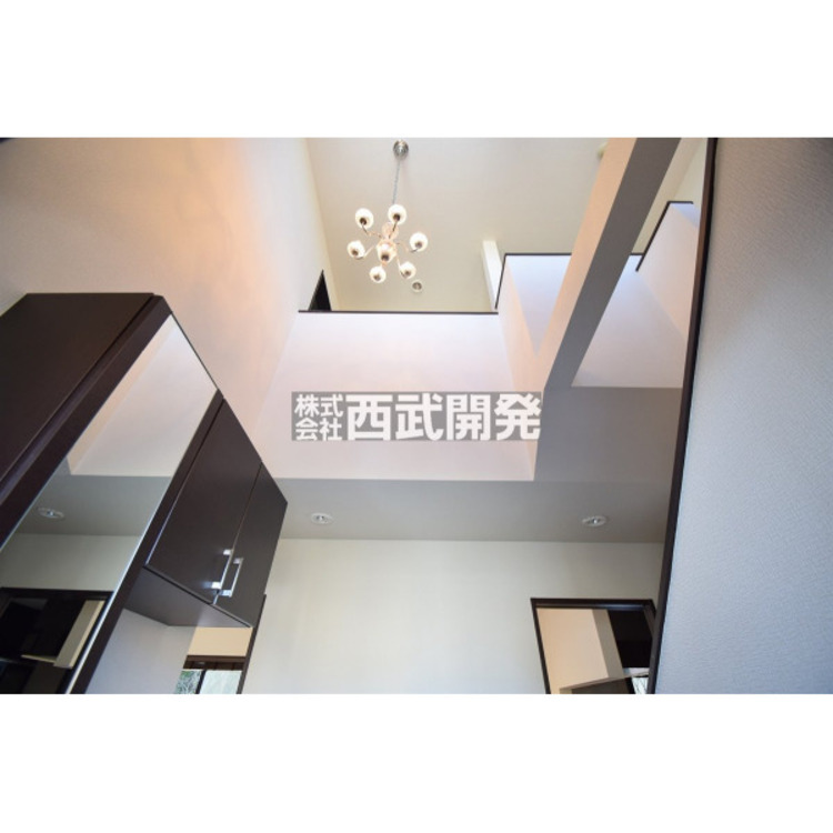 玄関 玄関吹き抜け