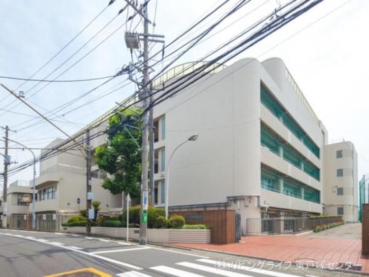 周辺 横浜市立平楽中学校　730ｍ