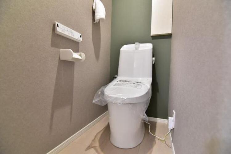 トイレ 清潔感の溢れるトイレです。落ち着いた空間で安らぎのひとときをお過ごし頂けます。 