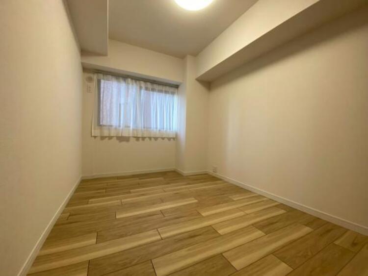 内装 仕事や趣味のスペースとしても活用できる、多用途に使える部屋。