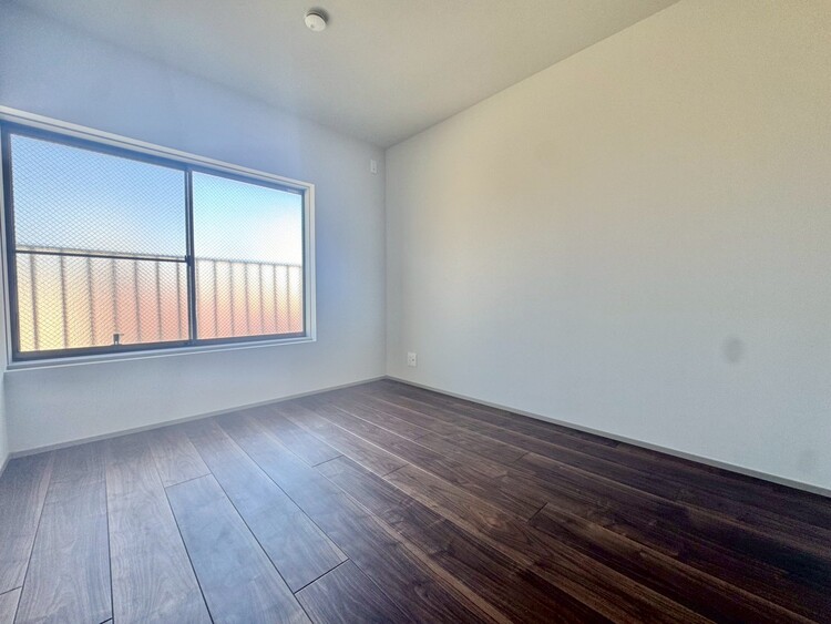 その他 清かで艶やかな時間をもたらしてくれる室内です。