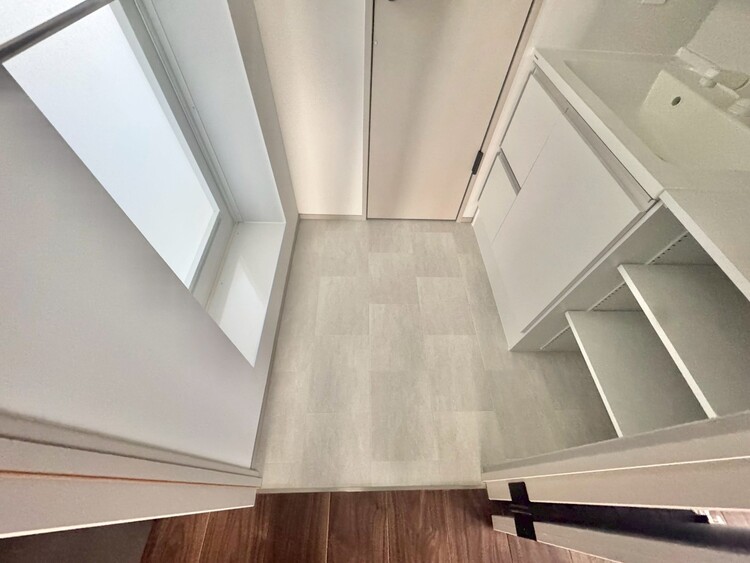 その他 十分な広さの脱衣所。