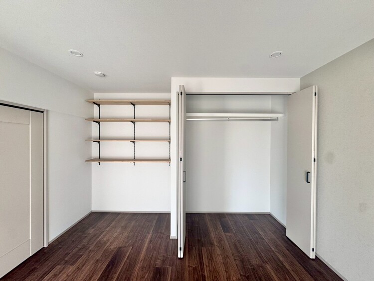 その他 家電やスーツケース、ストック品など何でも片付く嬉しい空間です。