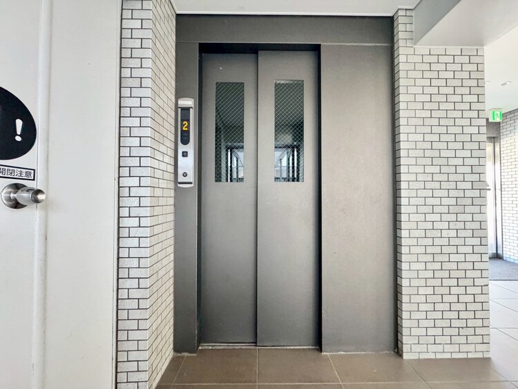 その他 エレベーター完備のため荷物が多くなっても安心。