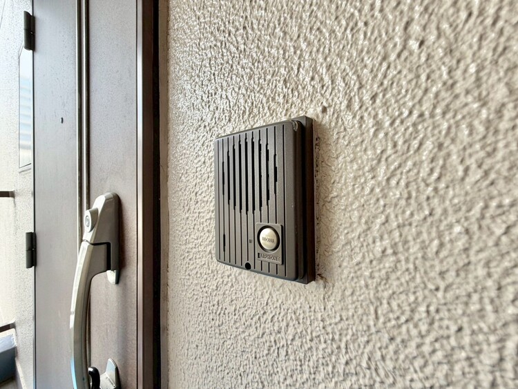 その他 ドアチャイムがあります。