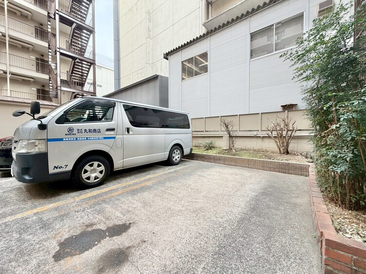 その他 駐車スペースが嬉しいですね。※空き状況は都度ご確認下さい。