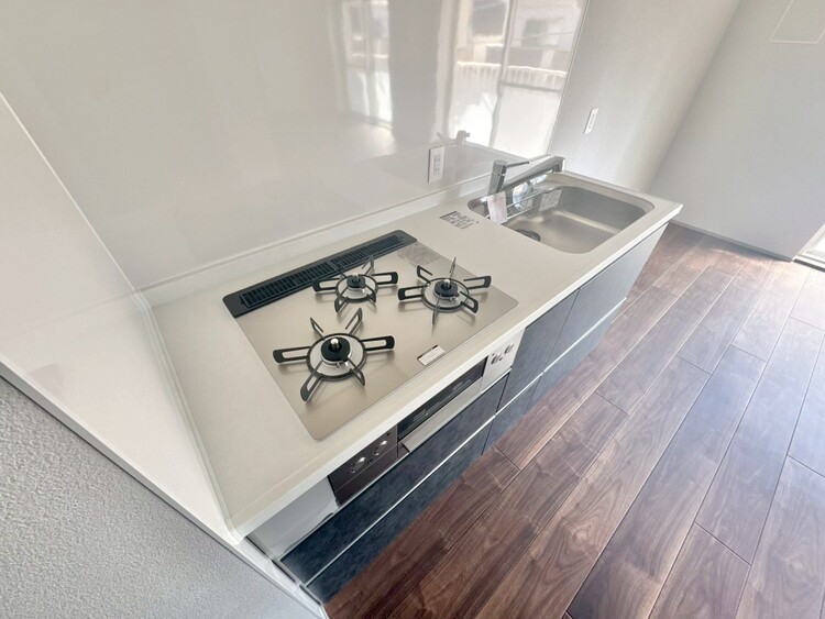 その他 開放感のあるキッチンスペース。調理をしながら、会話も弾みそうですね。