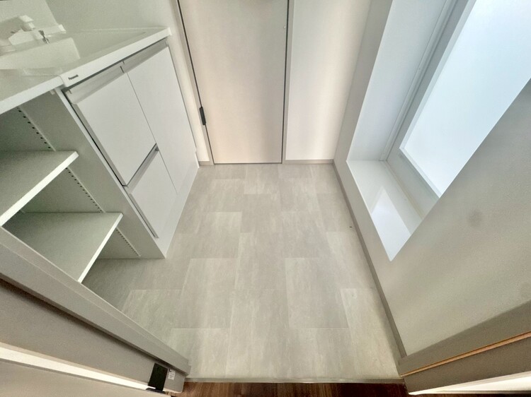 その他 十分な広さの脱衣所。