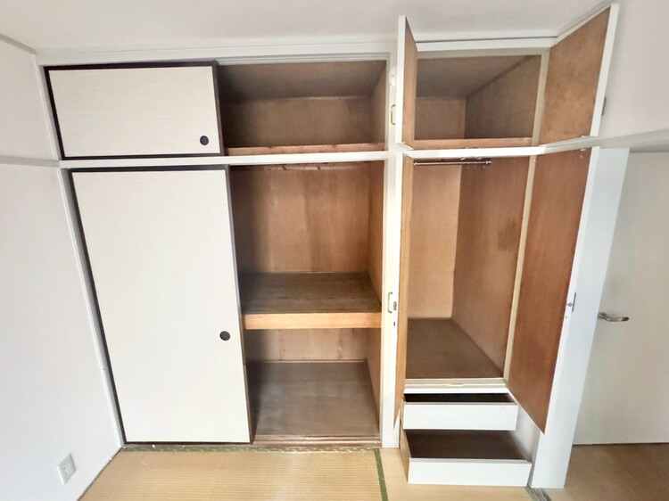 その他 収納スペースが付いていて、お部屋を広く使っていただけます。