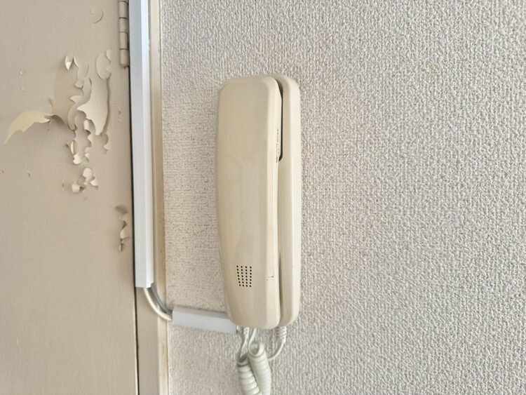 その他 室内にはインターホンを設置。快適と安らぎを合わせた優しい設計。