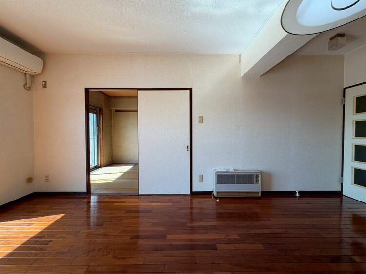 その他 シンプルな内装と偏り過ぎないデザインで統一しました。