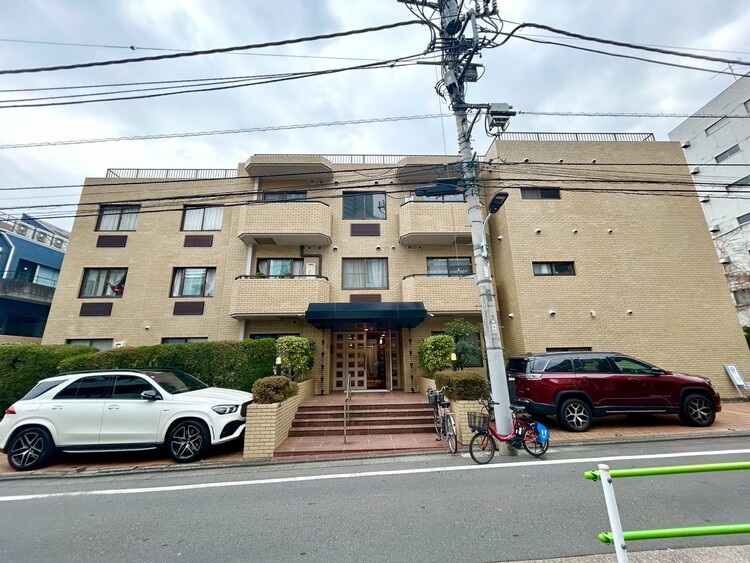 その他 飽きのこないシンプルモダンな外観です。