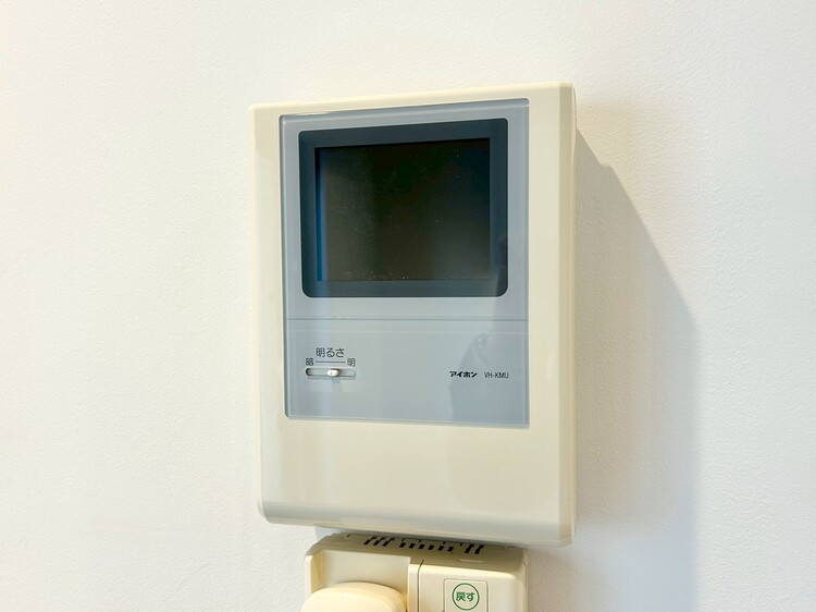 その他 誰が来てもわかる様にモニター付きインターホンを設置。