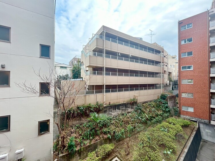 その他 眺望や窓からの景色が良いと、家で過ごす時間も快適です。