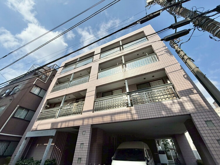 その他 飽きのこないシンプルモダンな外観です。