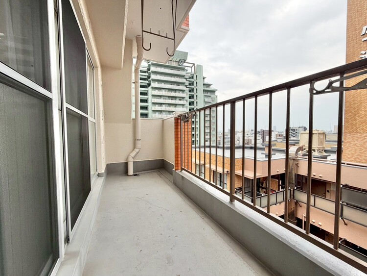 その他 朝の澄んだ空気や、夕方に吹く清々しい風を感じられるバルコニー。