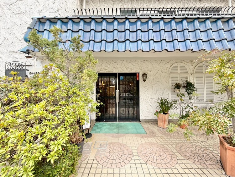 その他 上質感漂う玄関アプローチです。