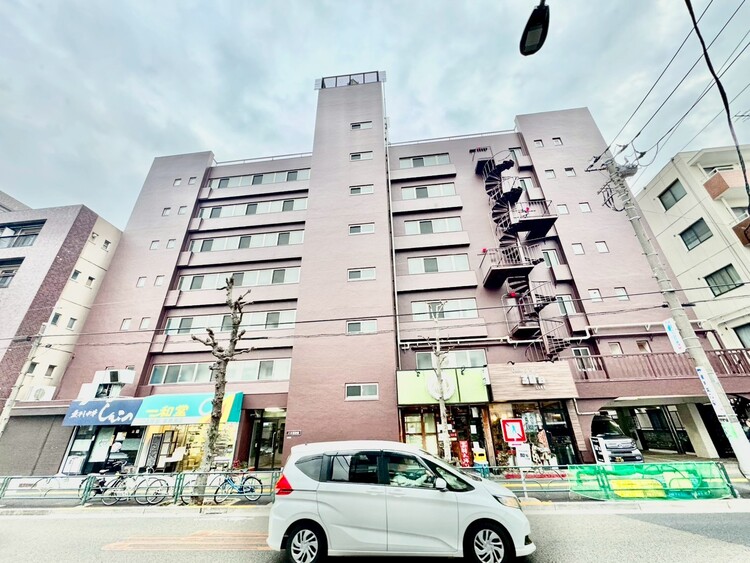 その他 飽きのこないシンプルモダンな外観です。