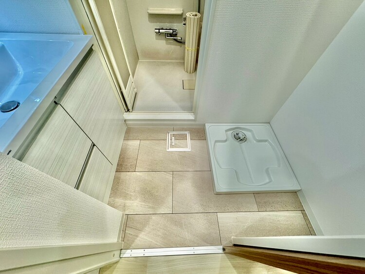 その他 十分な広さの脱衣所。