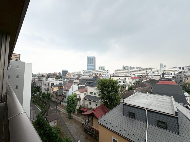 その他 眺望や窓からの景色が良いと、家で過ごす時間も快適です。