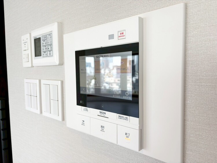 その他 誰が来てもわかる様にモニター付きインターホンを設置。