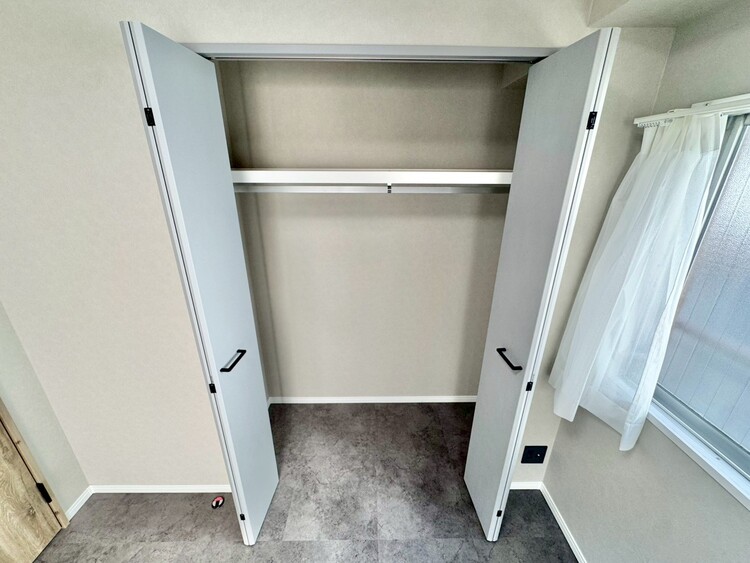 その他 収納スペースが付いていて、お部屋を広く使っていただけます。