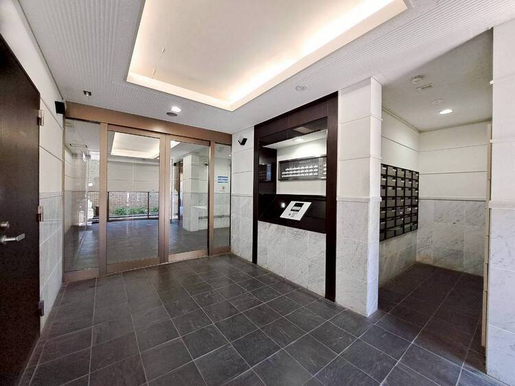 その他 館内は静寂な中が保たれており、管理が行き届いている印象を受けました。