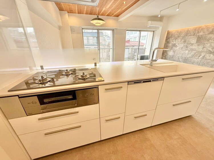 その他 使いやすくスタイリッシュなキッチン空間になっております。