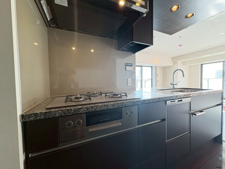 その他 開放感のあるキッチンスペース。調理をしながら、会話も弾みそうですね。