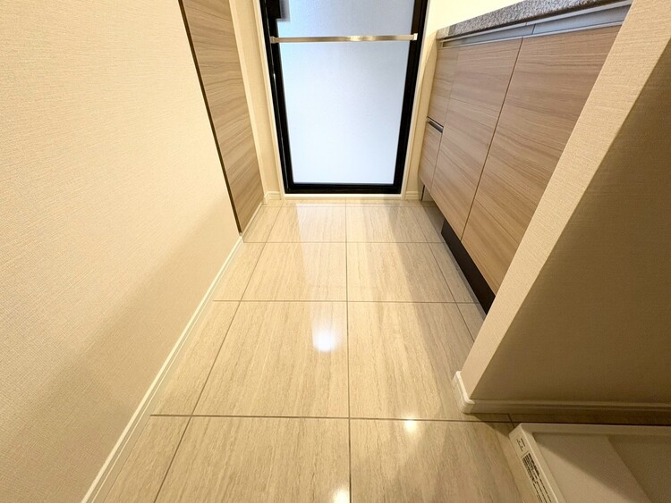 その他 十分な広さの脱衣所。