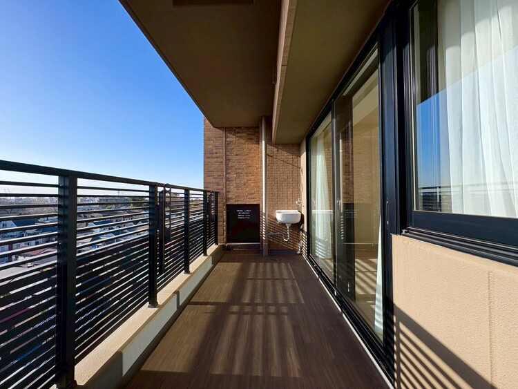 その他 朝の澄んだ空気や、夕方に吹く清々しい風を感じられるバルコニー。