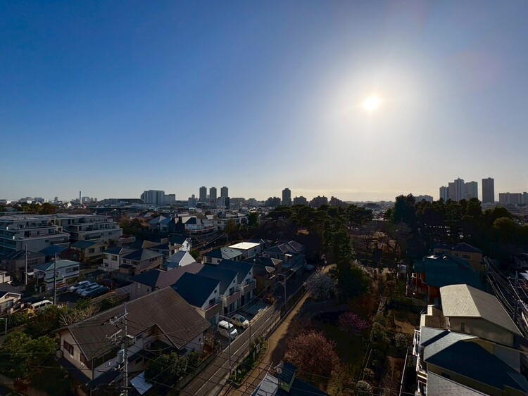 その他 眺望や窓からの景色が良いと、家で過ごす時間も快適です。
