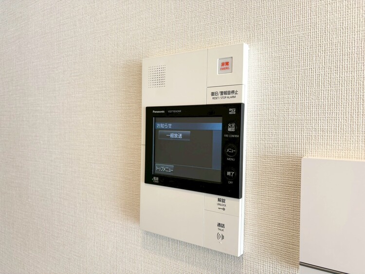 その他 誰が来てもわかる様にモニター付きインターホンを設置。