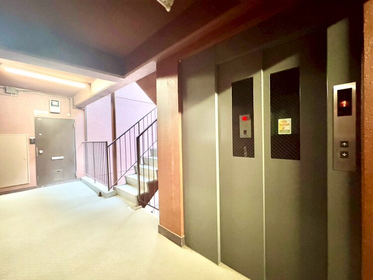 その他 エレベーター完備のため荷物が多くなっても安心。