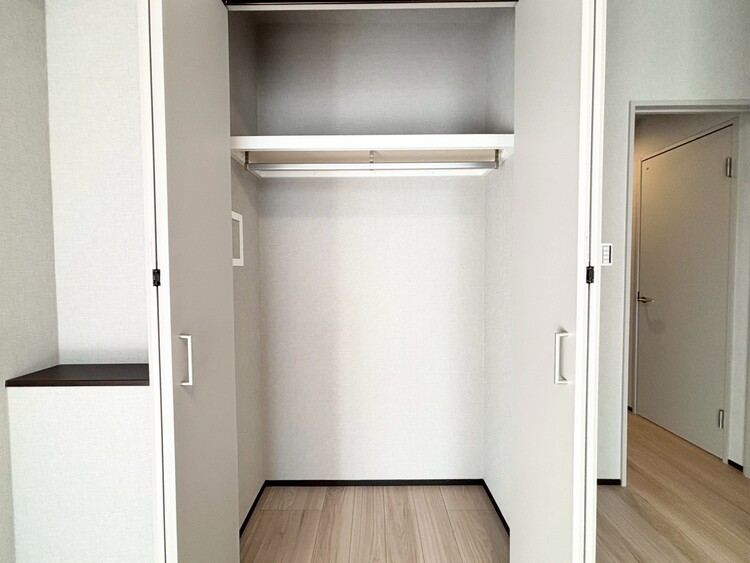 その他 収納スペースが付いていて、お部屋を広く使っていただけます。