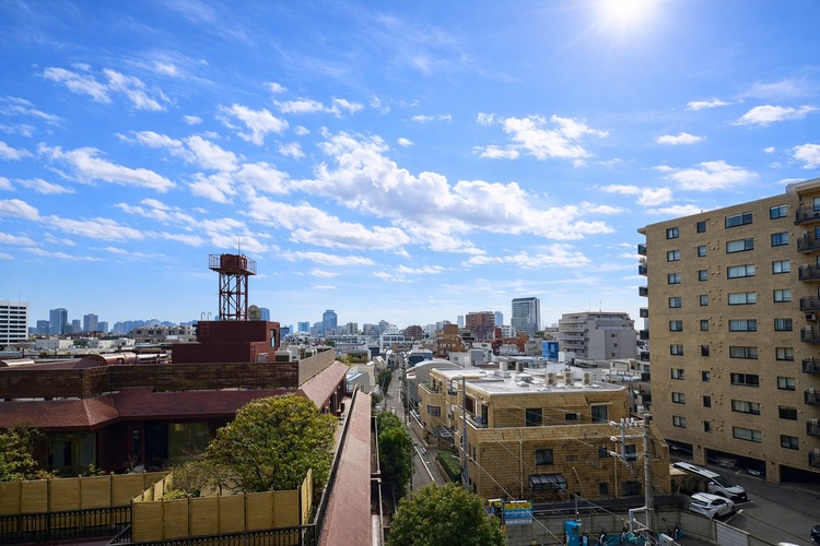 その他 眺望や窓からの景色が良いと、家で過ごす時間も快適です。