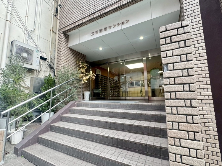 その他 上質感漂う玄関アプローチです。