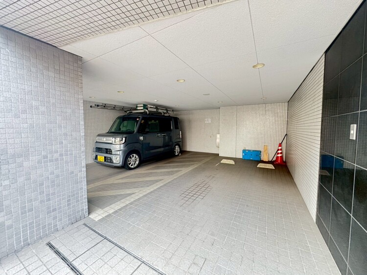 その他 駐車スペースが嬉しいですね。※空き状況は都度ご確認下さい。