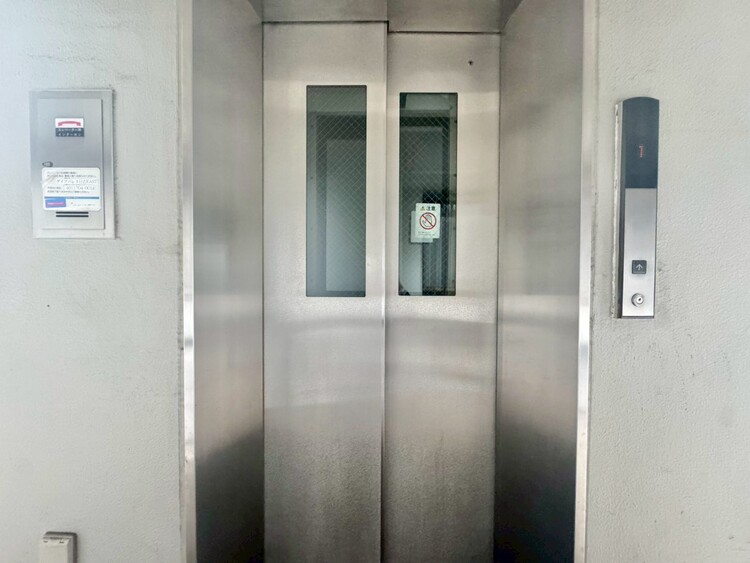 その他 エレベーター完備のため荷物が多くなっても安心。