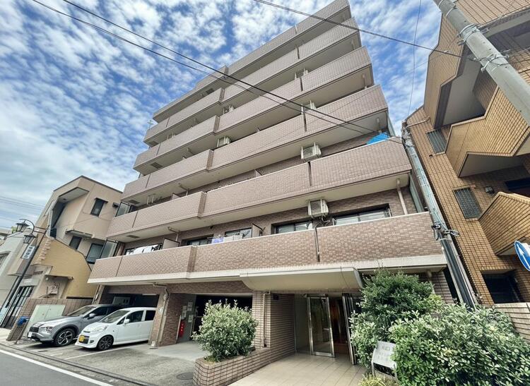 その他 飽きのこないシンプルモダンな外観です。