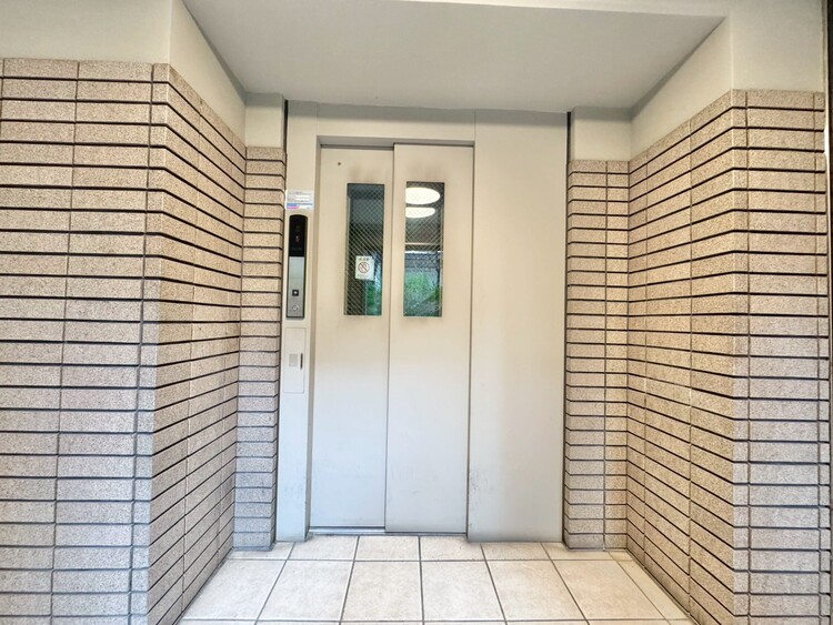 その他 エレベーター完備のため荷物が多くなっても安心。