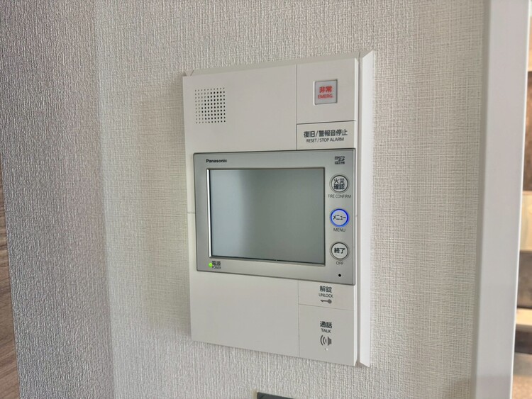 その他 誰が来てもわかる様にモニター付きインターホンを設置。