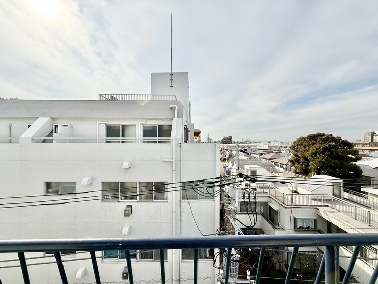 その他 眺望や窓からの景色が良いと、家で過ごす時間も快適です。