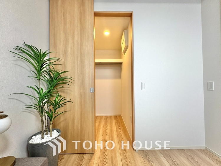 その他 毎日料理をする、料理が好き、家族が多くて量を作る必要がある、等の方々にとっては必須の3口コンロ。同時進行で効率アップはもちろん鍋を移動する回数が減り、無駄な動きを軽減することが出来ます。